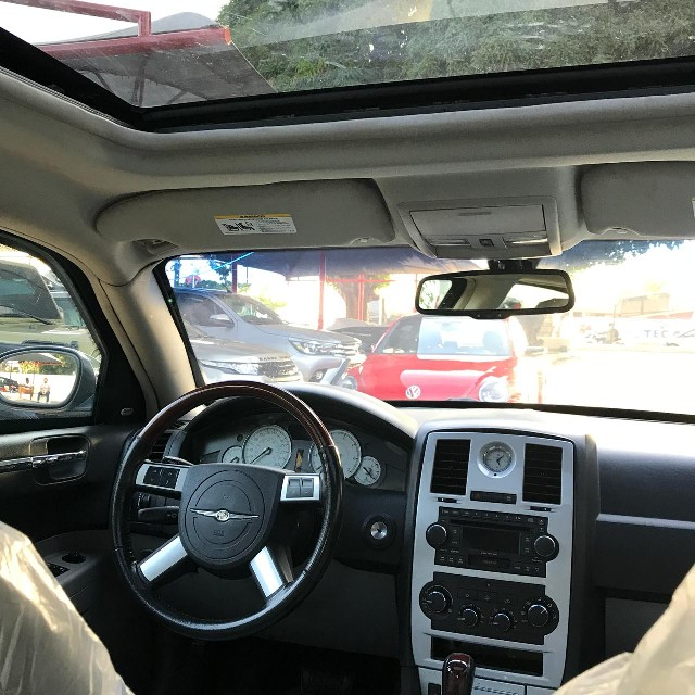 Foto 2 - Aluguel  de carro blindado com motorista